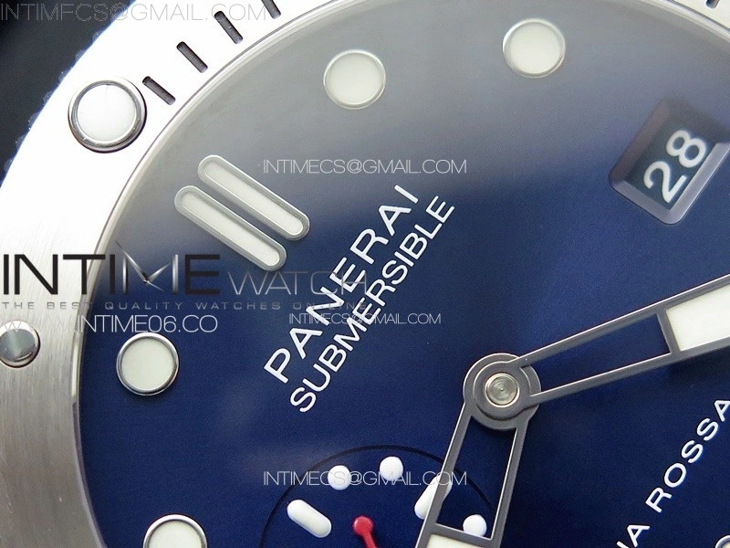 PAM1391 Luna Rossa TTF Best Edition on Black Rubber Strap P.900 Clone